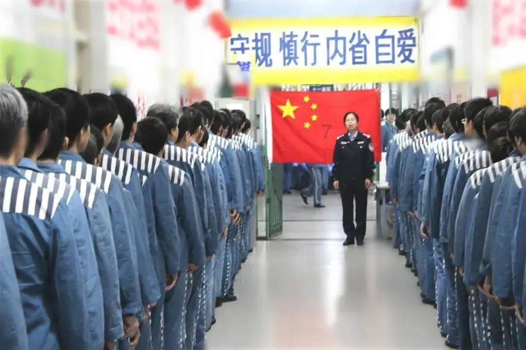 崇信县各单位召开县委十六届七次全会暨县委经济工作会议专题学习会